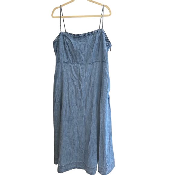 NWT Tuckernuck Blue Denim Smocked Strappy Summer Maxi Dress Womans Size 3XL